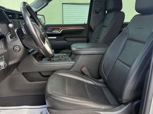 Used 2023 GMC Sierra 1500 Denali w/ Denali Reserve Package AWD/4WD image 9