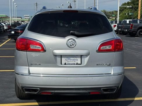 Used 2017 Buick Enclave Leather AWD/4WD image 4