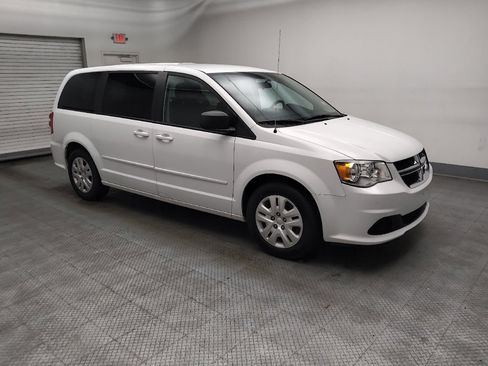 Used 2016 Dodge Grand Caravan SE w/ Quick Order Package 29E SE FWD image 11
