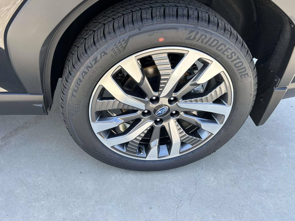 New 2026 Subaru Forester Touring w/ Touring Hybrid Package AWD/4WD image 5