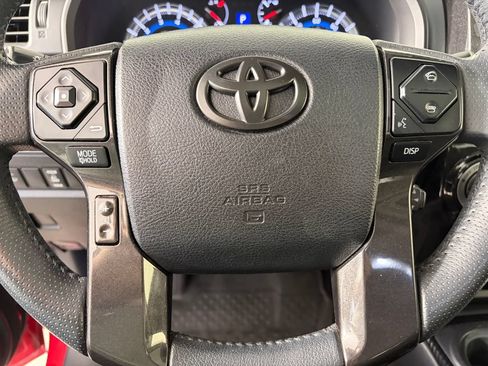 Used 2017 Toyota 4Runner TRD Off-Road Premium AWD/4WD image 16