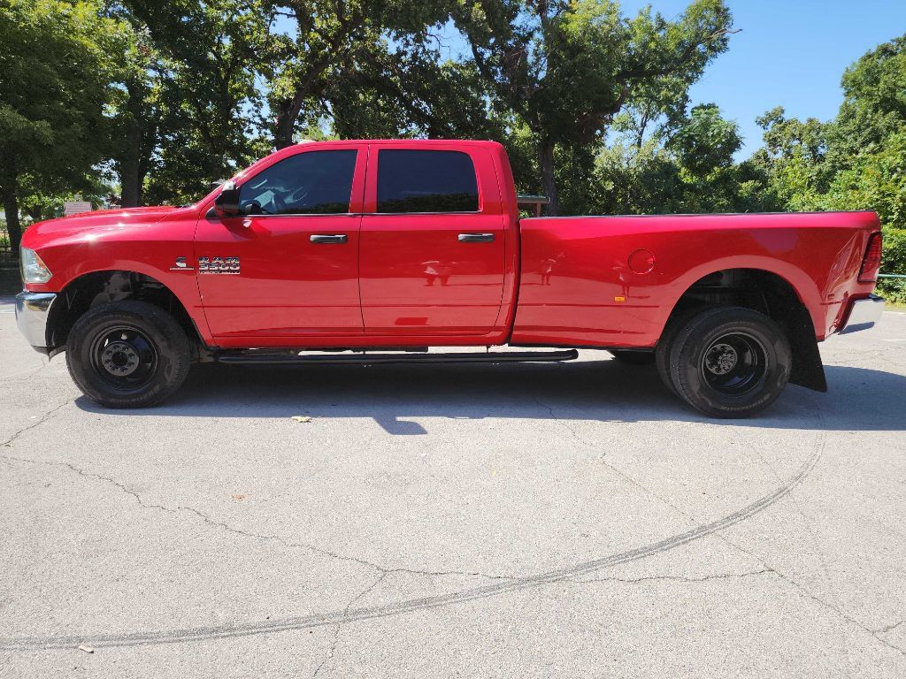 Used 2018 RAM 3500 Tradesman w/ Chrome Appearance Group AWD/4WD image 5