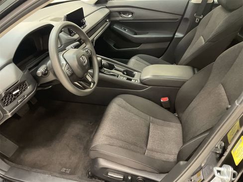 New 2025 Honda Accord SE image 18