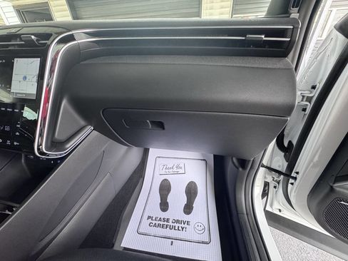 Used 2022 Hyundai Santa Cruz Limited AWD/4WD image 38