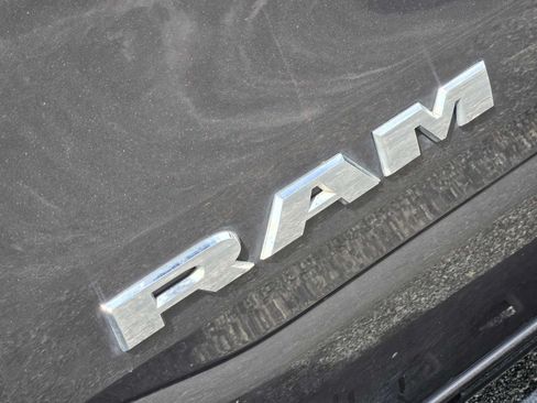 Used 2023 RAM 1500 Laramie AWD/4WD image 12