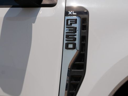 Used 2024 Ford F350 XL w/ FX4 Off-Road Package AWD/4WD image 8