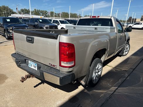 Used 2007 GMC Sierra 1500 SLE RWD image 10