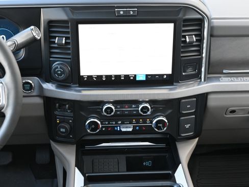 Used 2026 Ford F450 Platinum w/ Platinum Plus Package AWD/4WD image 28