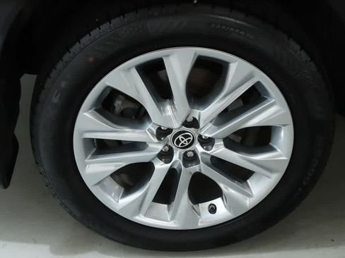 Used 2022 Toyota Highlander Limited AWD/4WD image 12