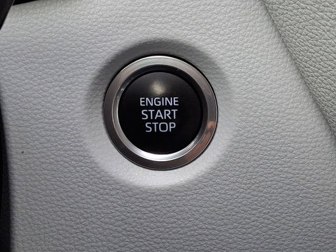 Used 2019 Toyota Corolla SE w/ SE Option Package image 22