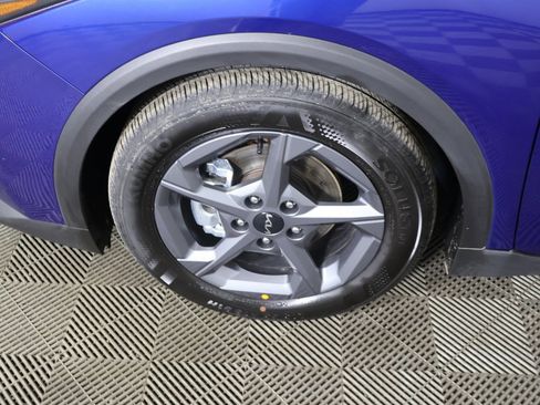 Used 2025 Kia K4 LXS image 15