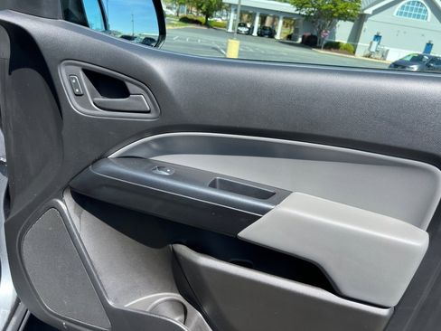 Used 2020 Chevrolet Colorado W/T w/ WT Convenience Package image 33