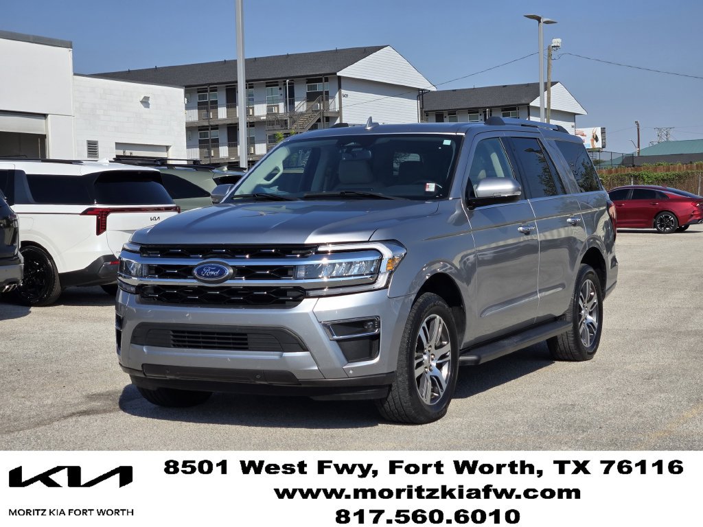 Used 2024 Ford Expedition Limited AWD/4WD image 3