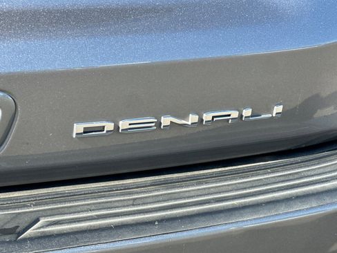 Used 2021 GMC Yukon XL Denali w/ LPO, Illumination Package image 36