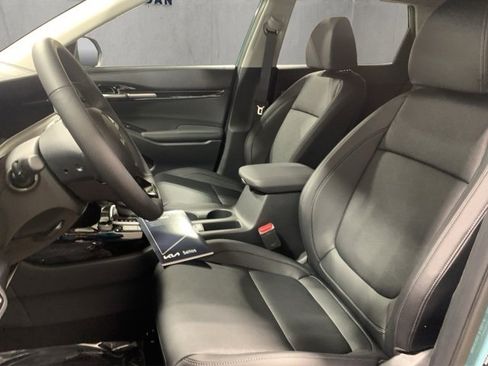 New 2026 Kia Seltos SX image 9