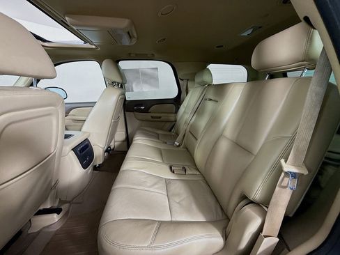 Used 2010 GMC Yukon SLT w/ SLT-2 Equipment Package image 25