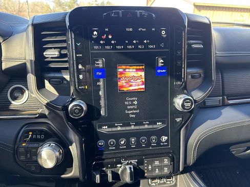 Used 2021 RAM 1500 Limited w/ Night Edition image 16