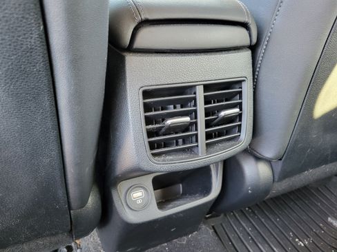 Used 2022 Kia Seltos S FWD image 11
