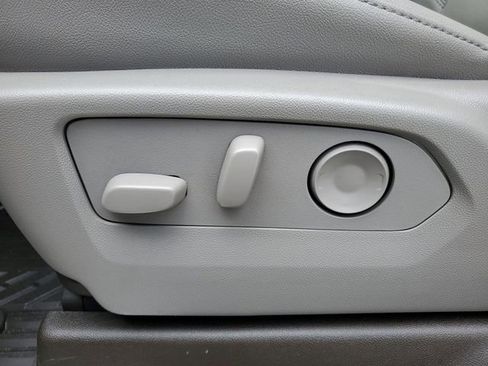 Certified 2025 Chevrolet Silverado 2500 LTZ w/ LTZ Convenience Package image 17