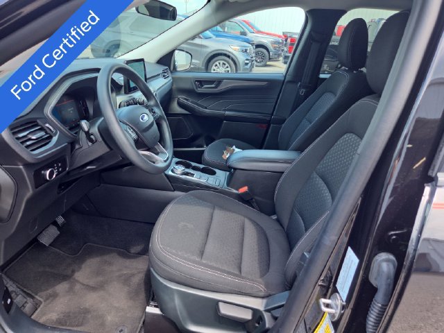 Used 2025 Ford Escape Active AWD/4WD image 10