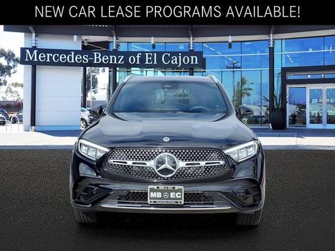 Used 2026 Mercedes-Benz GLC 300 image 2