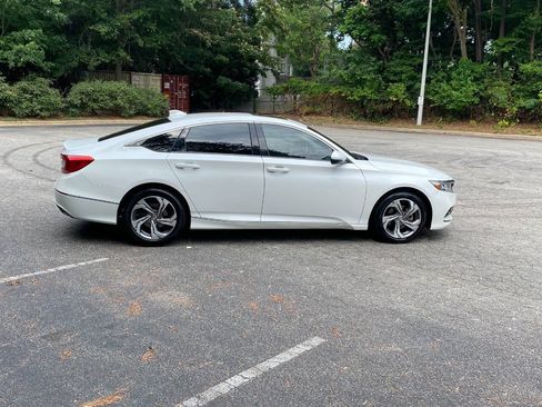 Used 2020 Honda Accord EX-L image 4