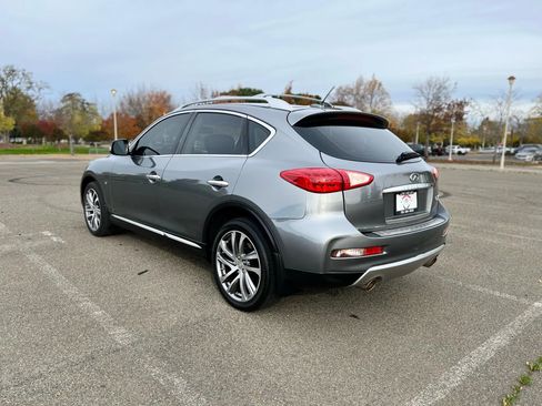 Used 2017 INFINITI QX50 2WD w/ Deluxe Touring Package image 9