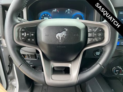 Used 2025 Ford Bronco Big Bend w/ Black Diamond Package AWD/4WD image 20