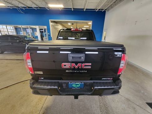 Certified 2022 GMC Canyon AT4 w/ Trailering Package image 3