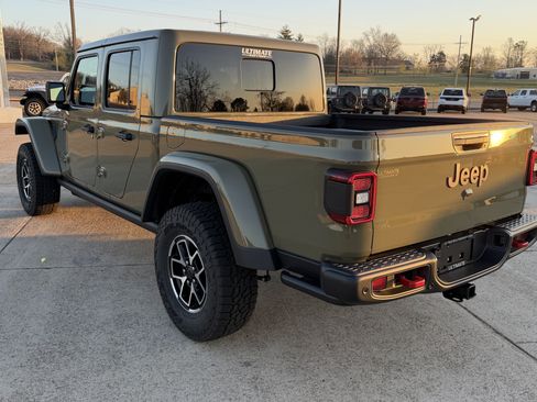 New 2026 Jeep Gladiator Rubicon AWD/4WD image 5