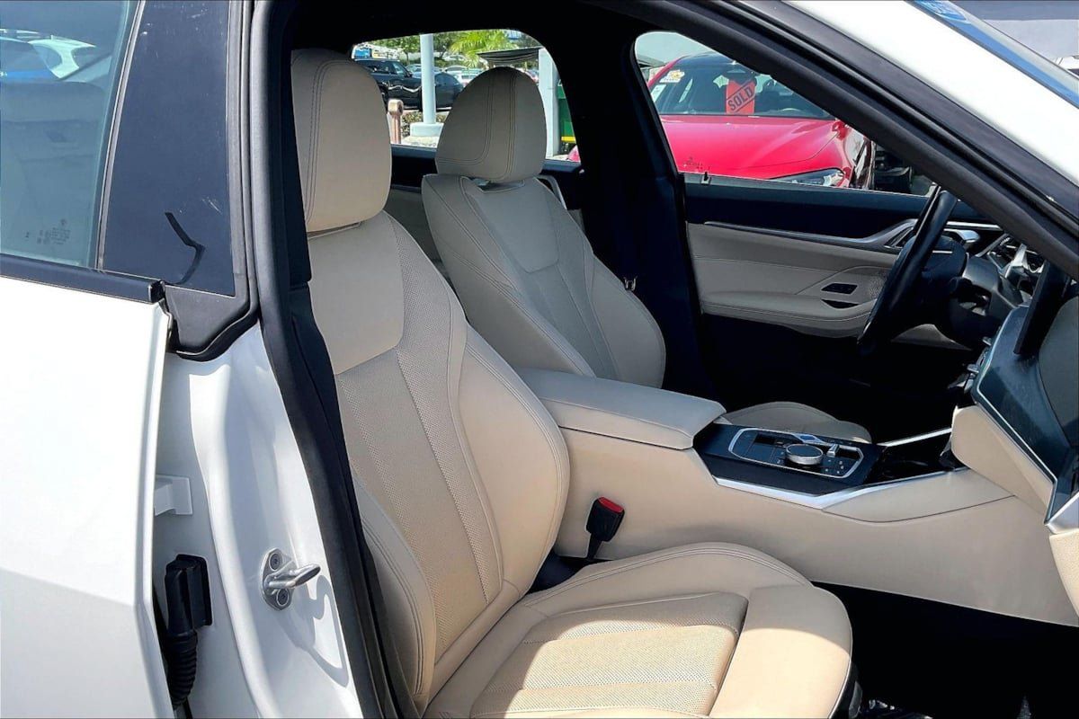 Used 2023 BMW i4 eDrive40 w/ Premium Package RWD image 6