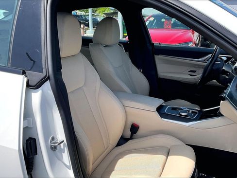 Used 2023 BMW i4 eDrive40 w/ Premium Package RWD image 6