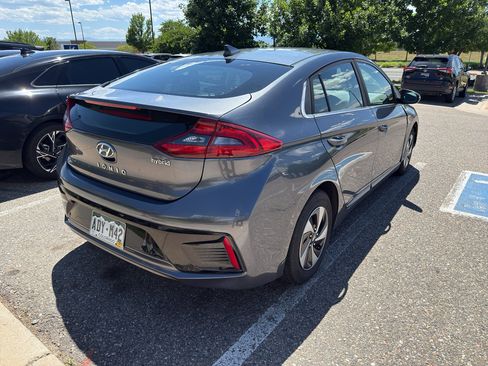 Used 2017 Hyundai Ioniq SEL FWD image 5