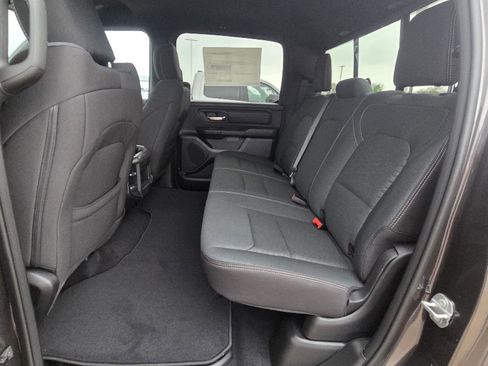 New 2026 RAM 1500 Express AWD/4WD image 22