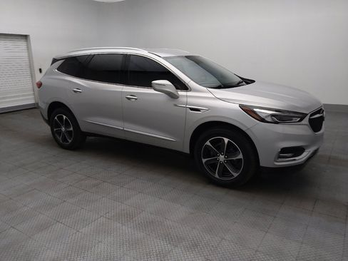 Used 2020 Buick Enclave Essence w/ Sport Touring Edition FWD image 11