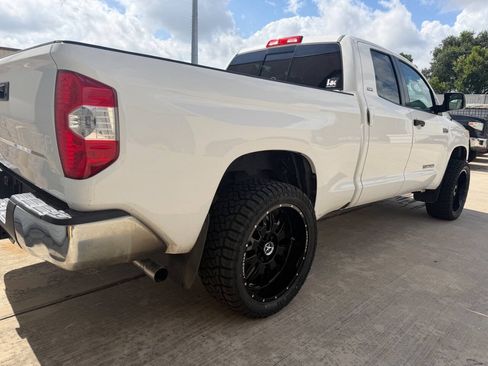 Used 2015 Toyota Tundra SR5 RWD image 8