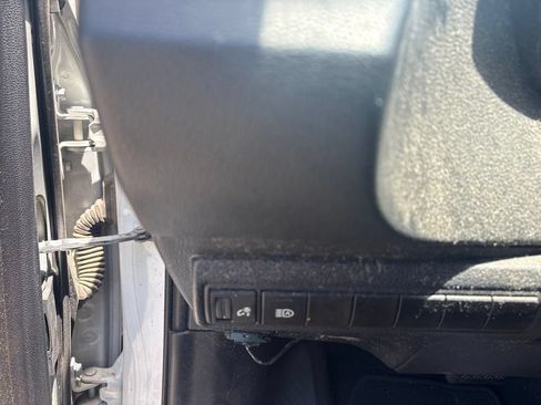 Used 2020 Toyota Corolla SE w/ Carpet Mat Package (TMS) FWD image 13