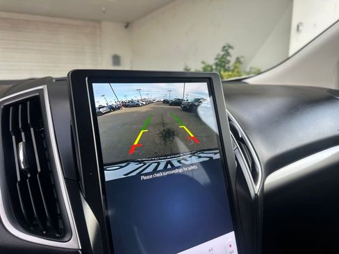 Used 2024 Ford Edge SEL image 24