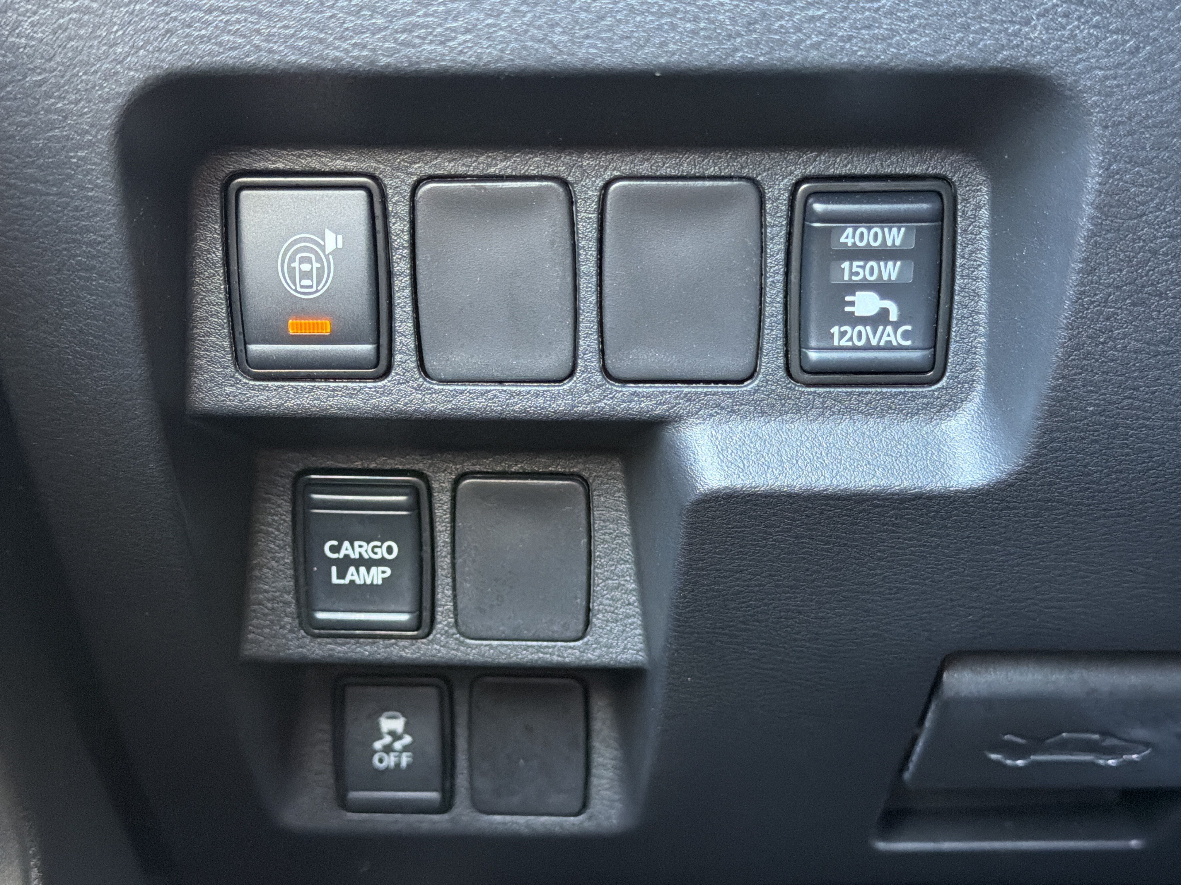 Used 2025 Nissan Frontier SV w/ SV Convenience Package RWD image 12
