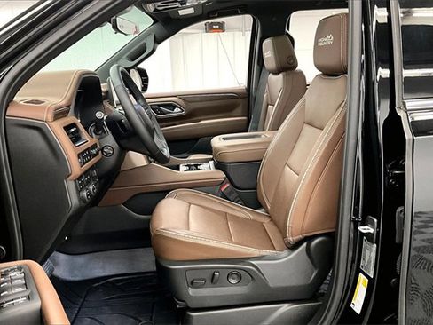 Used 2024 Chevrolet Tahoe High Country image 21