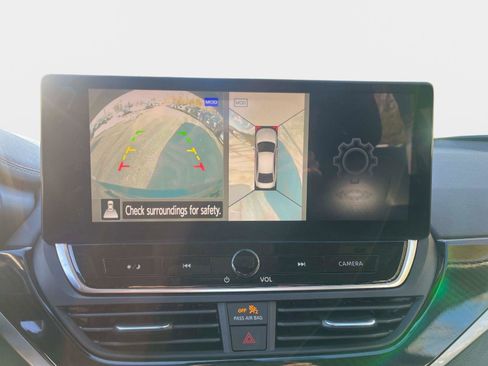 Used 2024 Nissan Altima 2.0 SR image 23