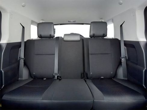 Used 2010 Toyota FJ Cruiser 4WD w/ Upgrade Pkg 2 image 10