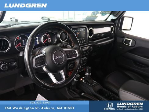 Used 2022 Jeep Wrangler Unlimited Rubicon 392 AWD/4WD image 8