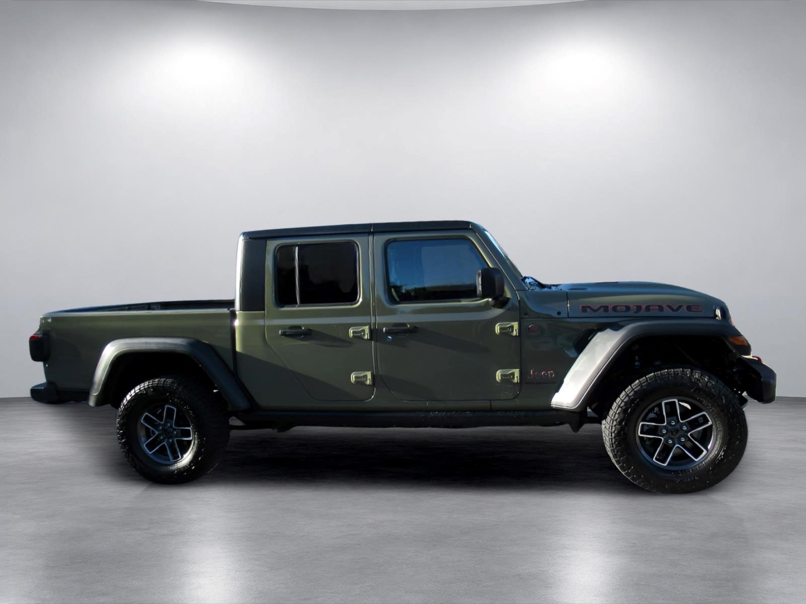 Certified 2026 Jeep Gladiator Mojave AWD/4WD image 2