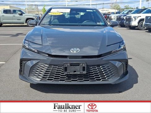Certified 2025 Toyota Camry SE FWD image 2