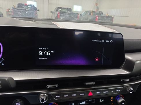 Used 2025 Kia Telluride S AWD/4WD image 8