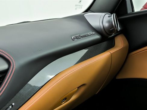 Used 2022 Ferrari F8 Tributo RWD image 36