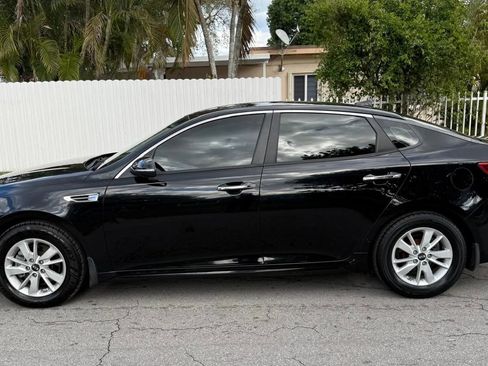 Used 2018 Kia Optima LX w/ Convenience Package image 3