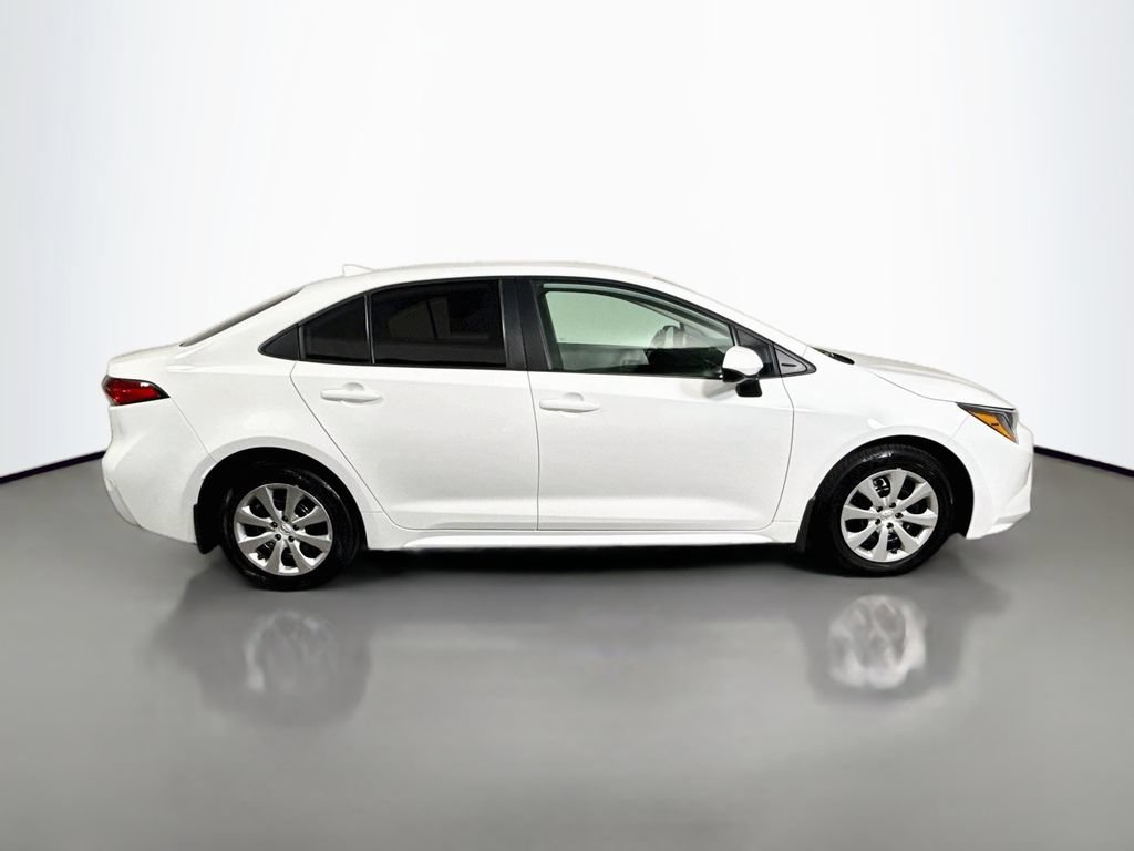 Used 2025 Toyota Corolla LE FWD image 8