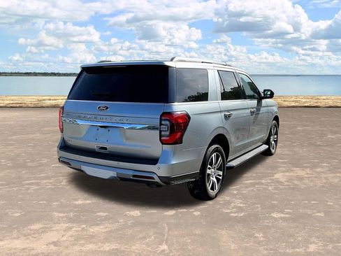 Used 2022 Ford Expedition Limited AWD/4WD image 11